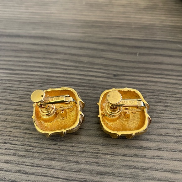 Napier Gold Tone Clip-On Earrings Textured Dome Vintage Style - Picture 4 of 8